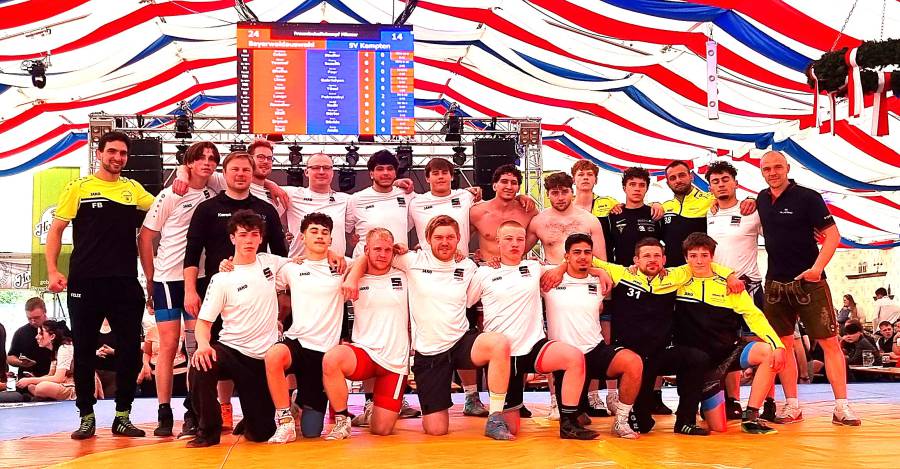 freundschaftskampf_cham_teams_danach.jpg